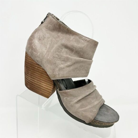 OTBT Patchouli Ruched Gray Leather Back Zipper Heeled Sandals Size 9M Open Toe - Picture 1 of 14